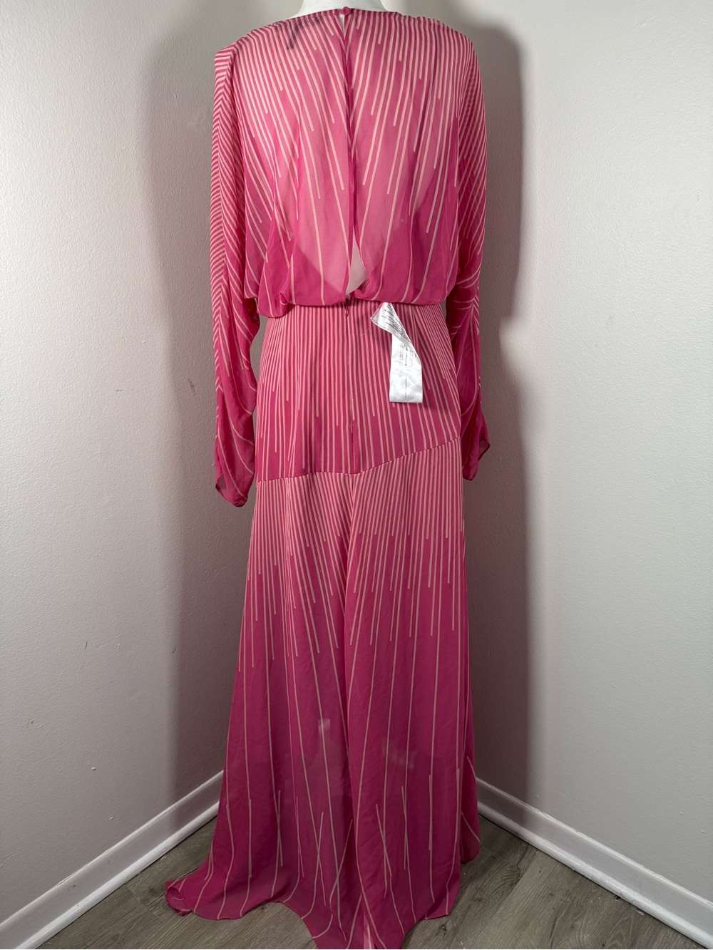 BCBGMaxazria Longsleeve Ruffle Coctail Dress Size 10 - Picture 12 of 16